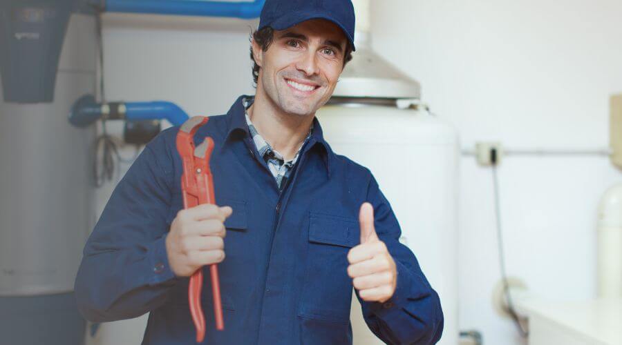 Expert burst pipe repair services in Craigville, IN